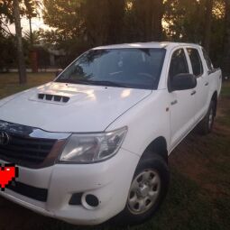 Vendo Toyota Hilux 