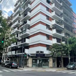 VENDO DEPARTAMENTO 2 AMB EN RECOLETA, CABA. ZONA FACULTADES.