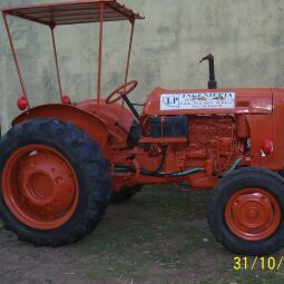Tractor Fiat 411