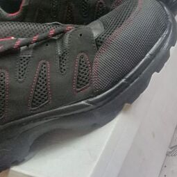 Vendo zapatillas nuevas punta de acero de trabajo 