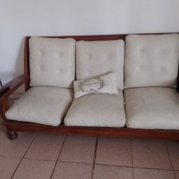 VENDO JUEGOS DE SILLONES,JUEGO COMPLETO O POR SEPARADO 